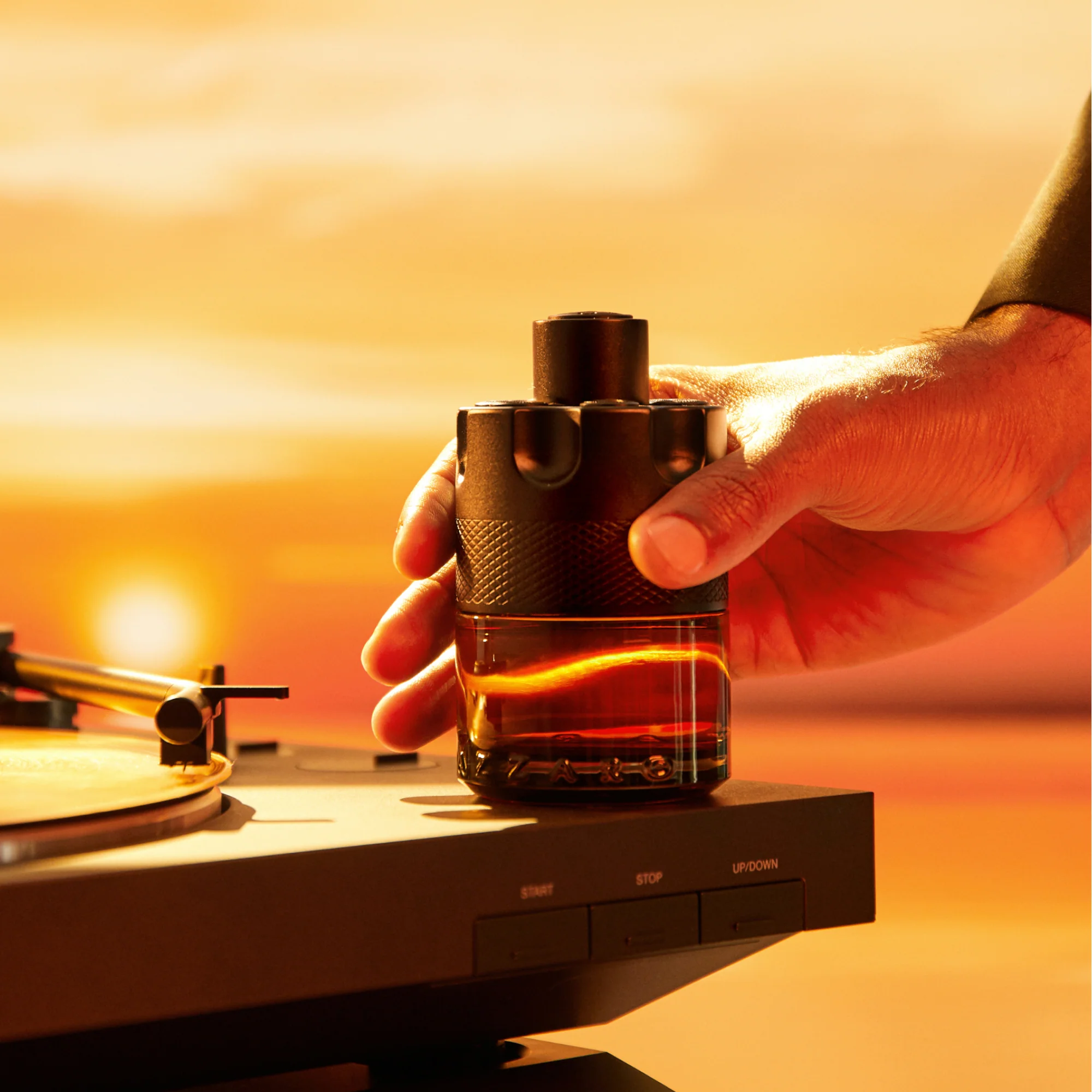 Azzaro the Most Wanted Parfum - Image 5