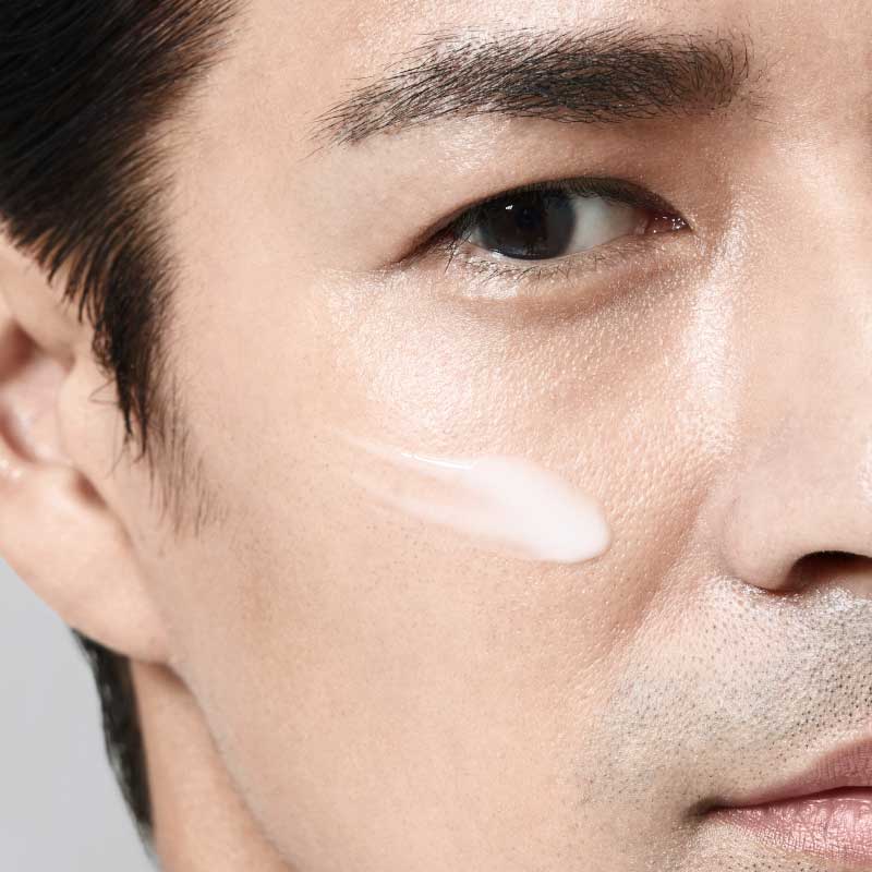 Energizing Moisturizer Extra Light Fluid - Man 100 ML - Image 2